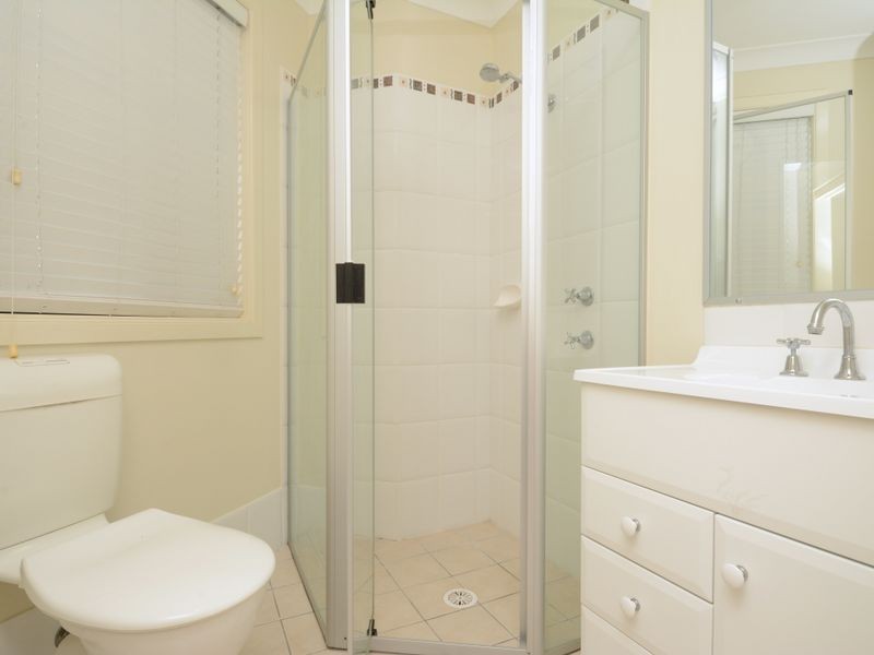 2/65 Carnarvon Circuit, East Maitland NSW 2323