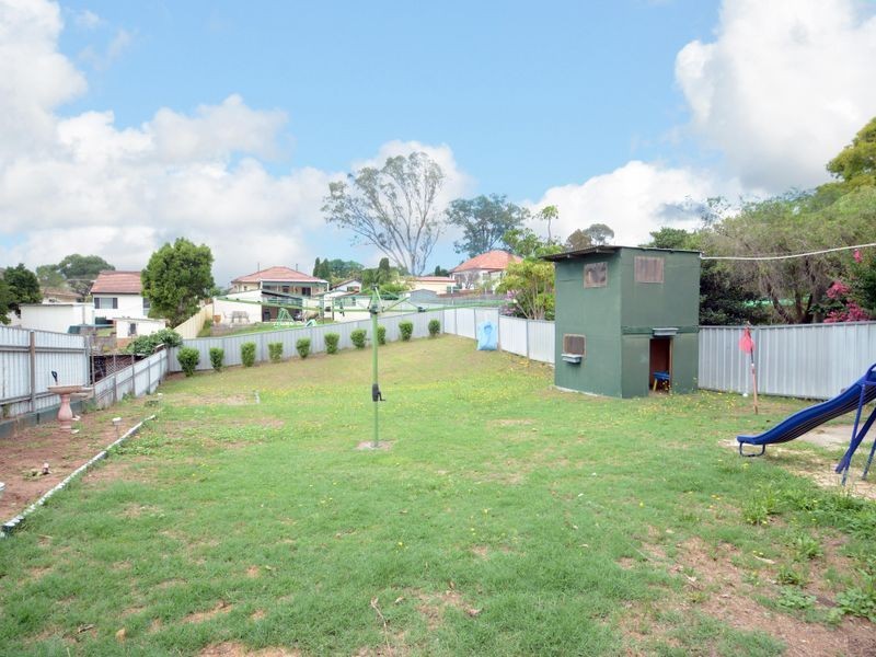 70 Gillies Street, Rutherford NSW 2320