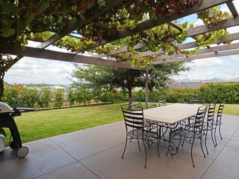 3 Capital Terrace, Bolwarra Heights NSW 2320