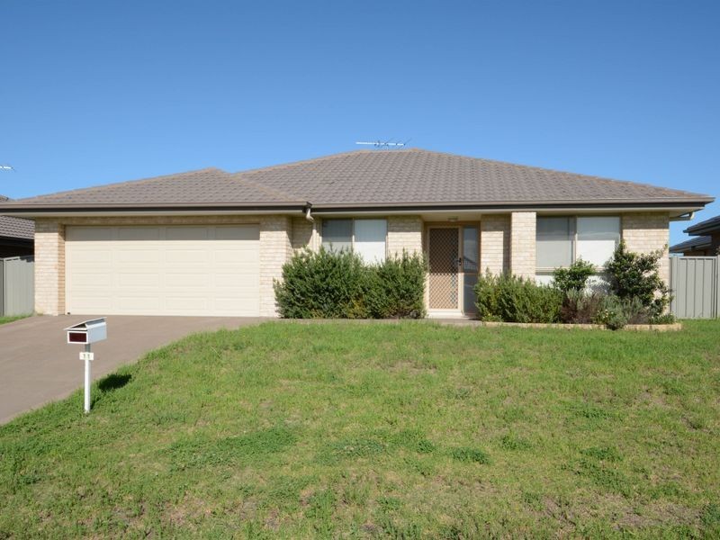 11 Fonda Avenue, Rutherford NSW 2320