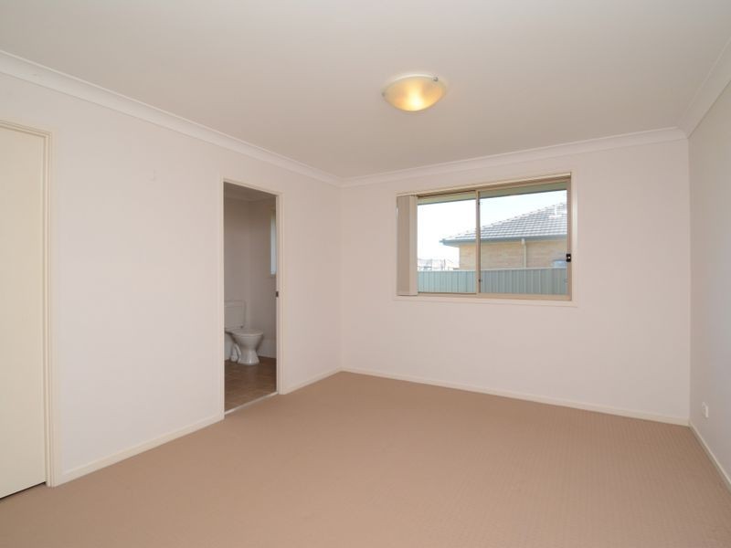 11 Fonda Avenue, Rutherford NSW 2320