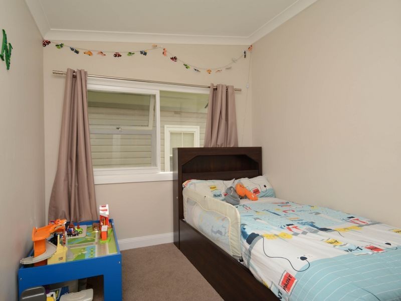 8 Onus Street, Telarah NSW 2320