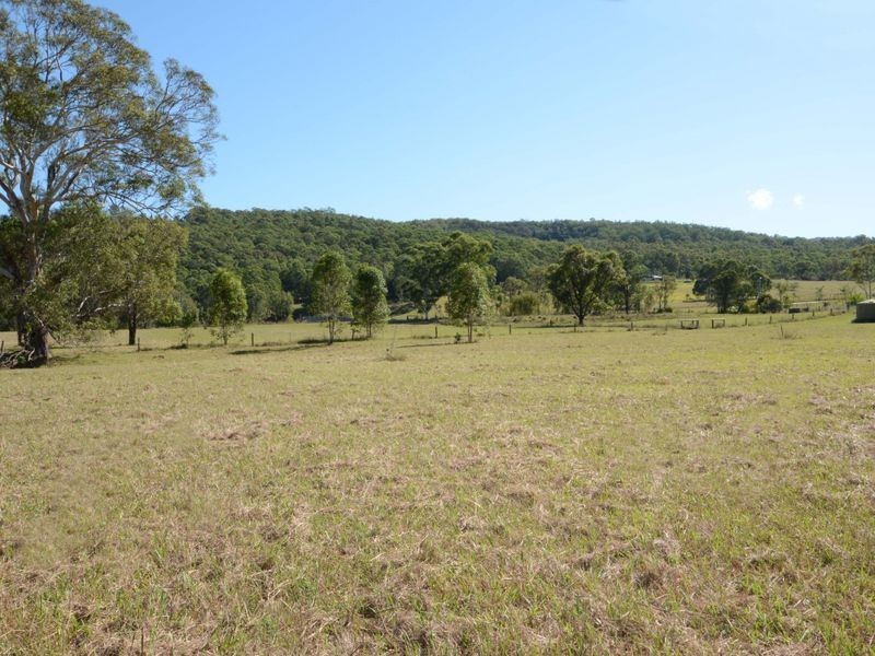 597 Webbers Creek Road, Paterson NSW 2421
