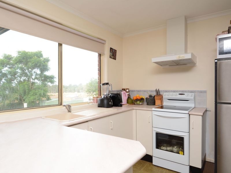 7 Thomas Street, North Rothbury NSW 2335