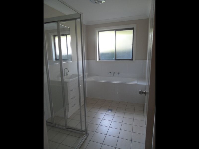 12a Devon St, Greta NSW 2334
