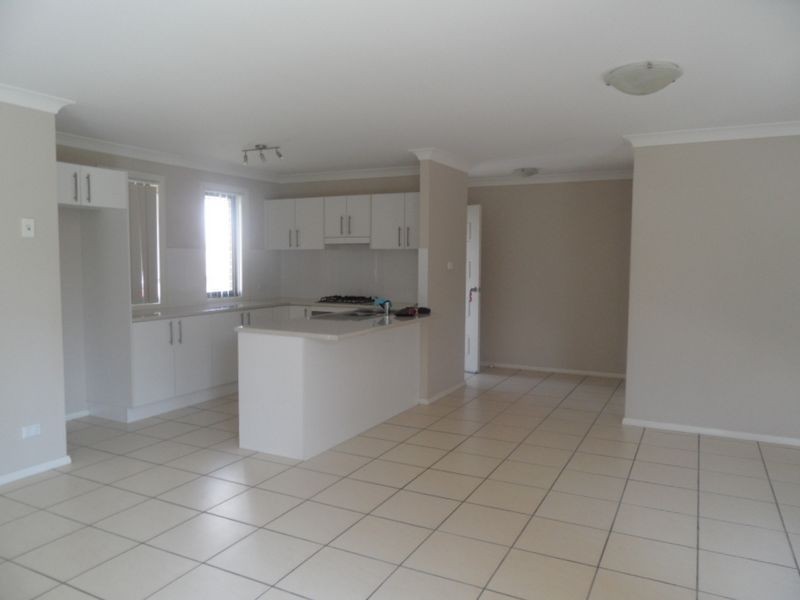 12a Devon St, Greta NSW 2334