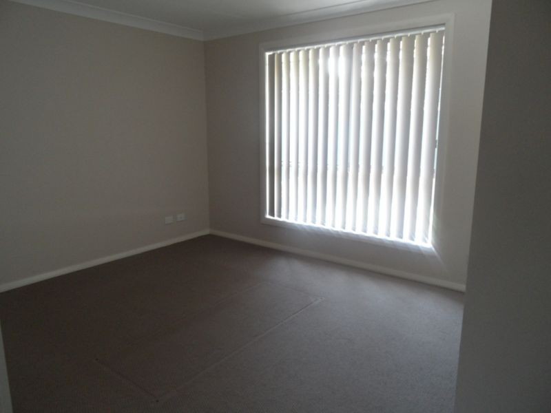 12a Devon St, Greta NSW 2334