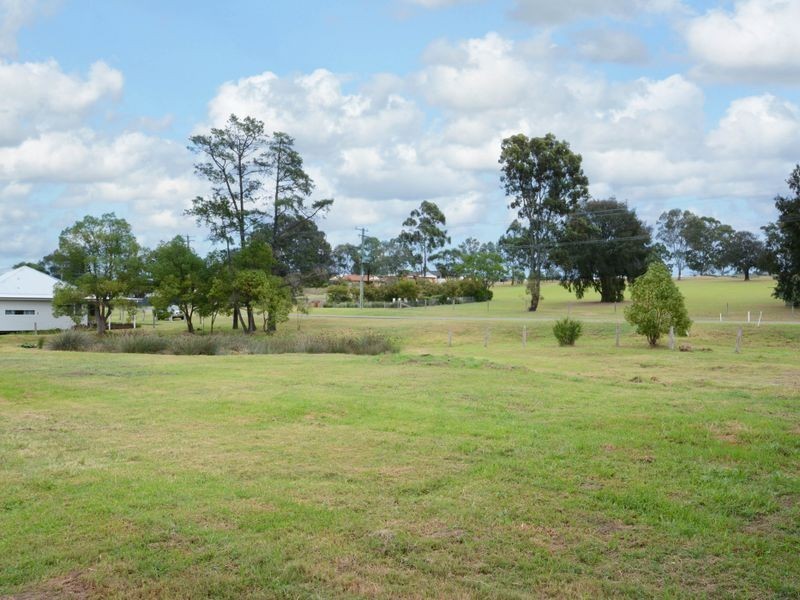 61 Hunter Street, Greta NSW 2334