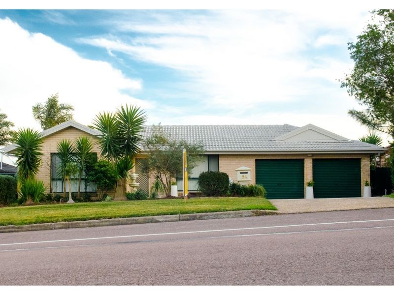 94 Denton Park Drive, Rutherford NSW 2320