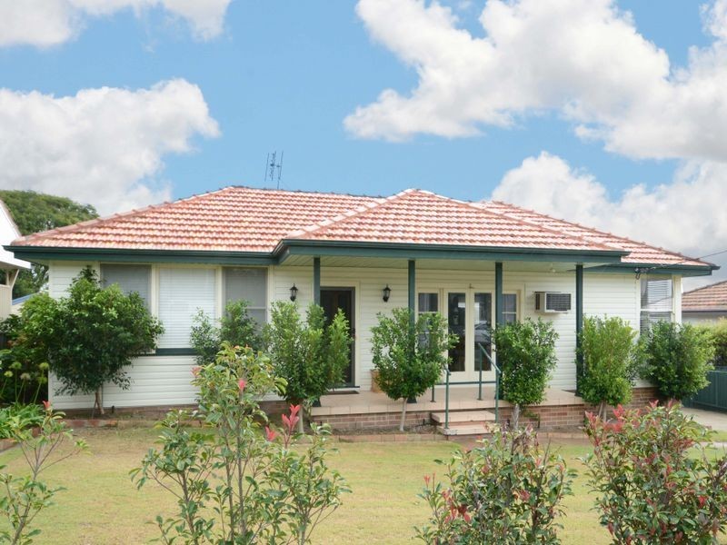 16 David Avenue, East Maitland NSW 2323