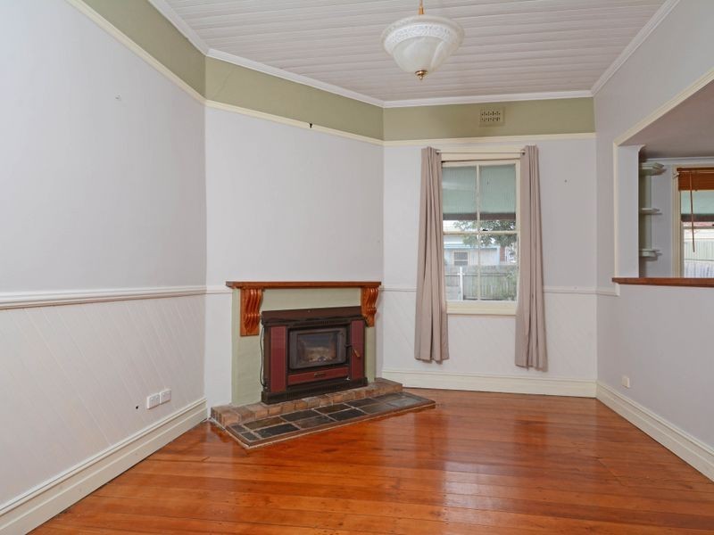 11 William Street, Telarah NSW 2320