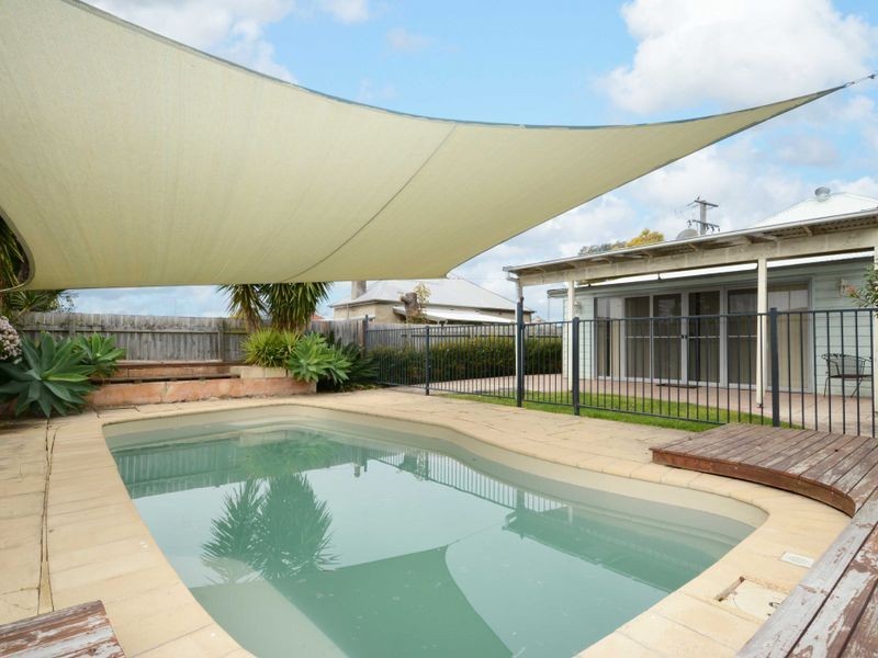 11 William Street, Telarah NSW 2320