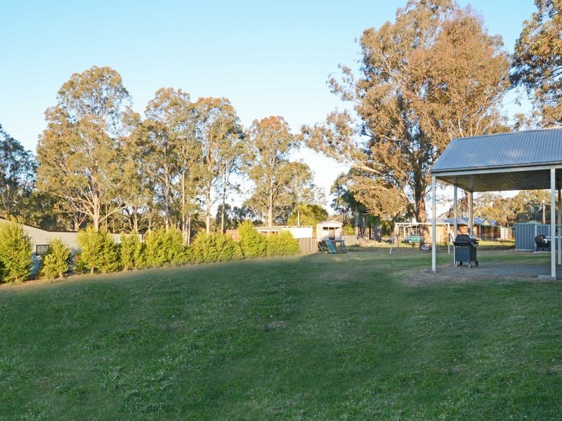 25 Bell Street, Greta NSW 2334