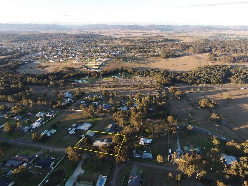 25 Bell Street, Greta NSW 2334