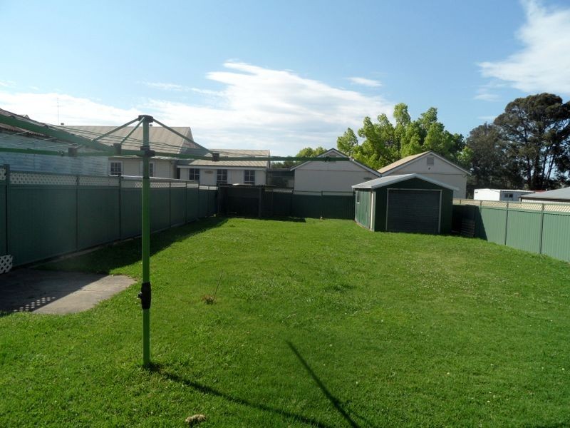 10 Gordon Ave, Cessnock NSW 2325