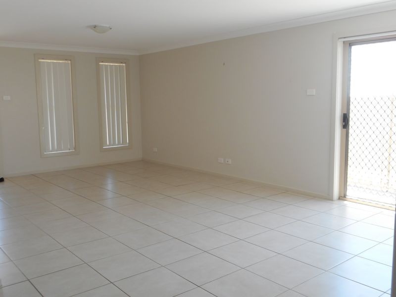 1/9 Durban Crescent, East Maitland NSW 2323