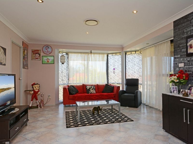 143 Somerset Drive, Thornton NSW 2322