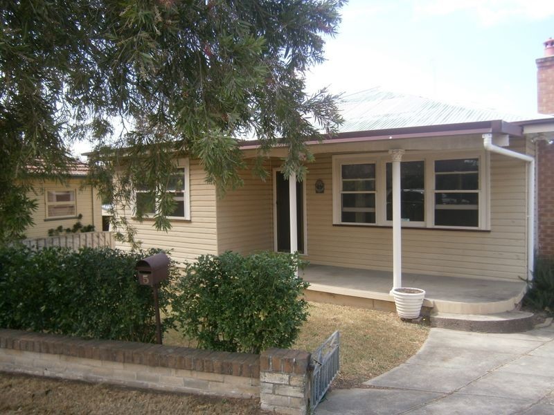5 Joan Street, Rutherford NSW 2320