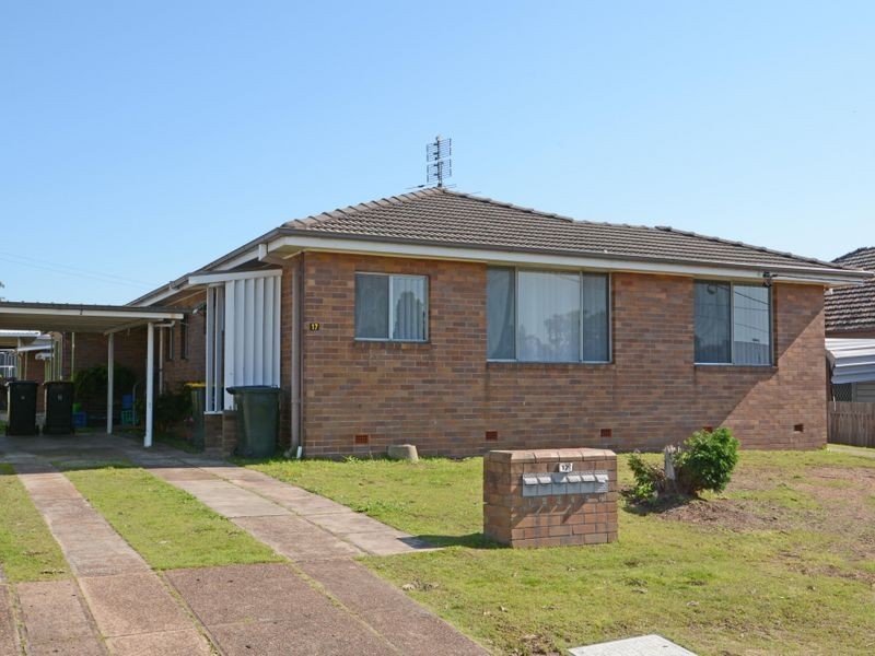 17 Tenambit Street, East Maitland NSW 2323