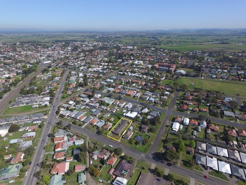 17 Tenambit Street, East Maitland NSW 2323