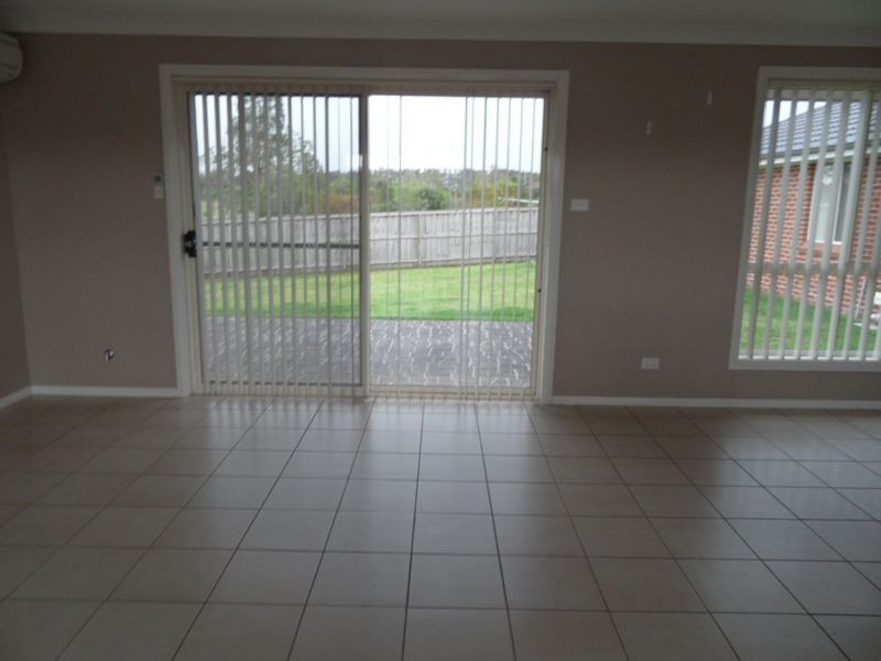 1/18 Farmgate Rd, East Branxton NSW 2335