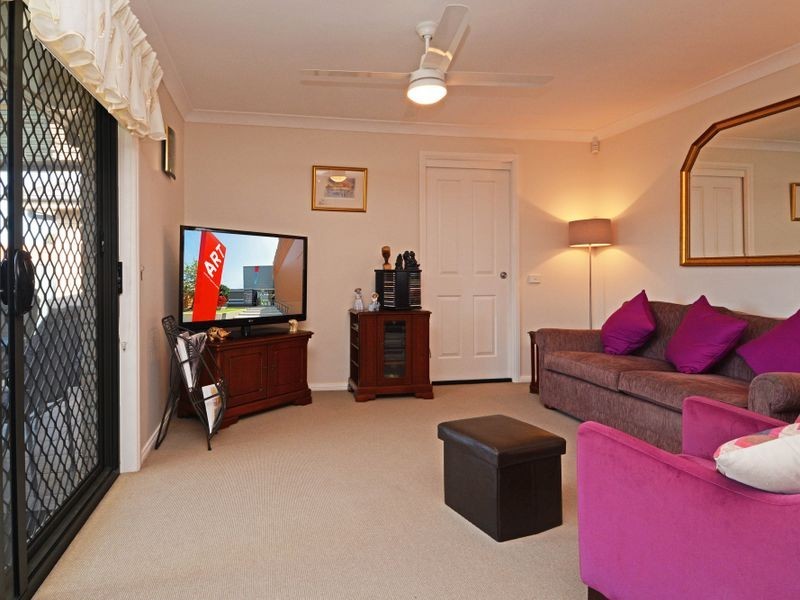 2/47 Carnarvon Circuit, East Maitland NSW 2323