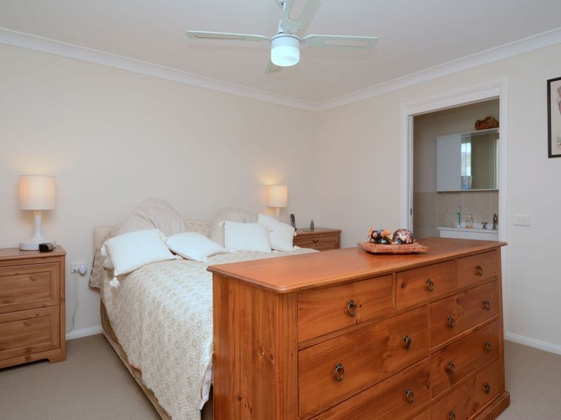 2/47 Carnarvon Circuit, East Maitland NSW 2323