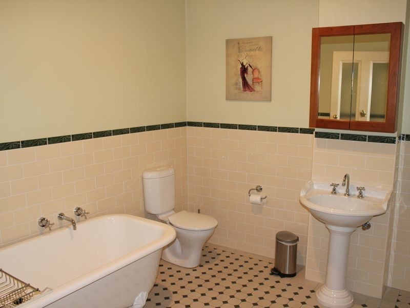 64 Newcastle Street, East Maitland NSW 2323