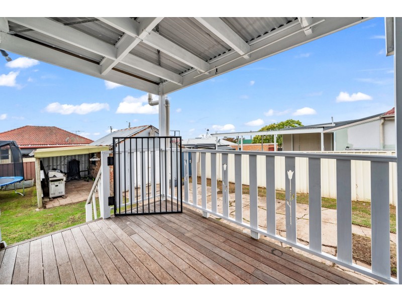 27 Neville Street, Rutherford NSW 2320