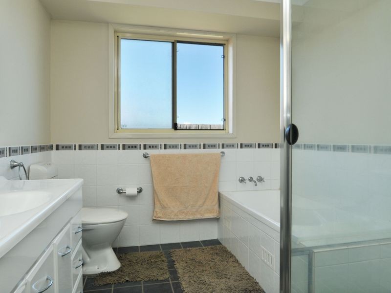 7 Hibiscus Crescent, Aberglasslyn NSW 2320