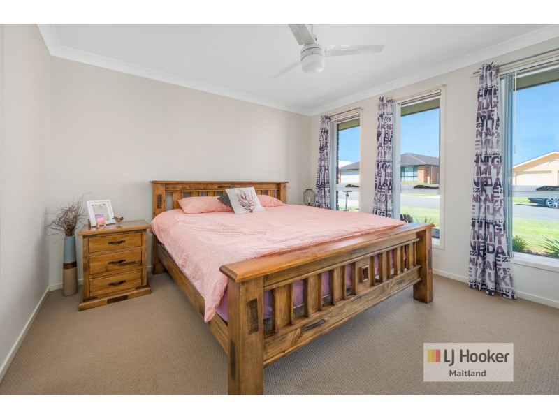 30 Diamond Circuit, Rutherford NSW 2320