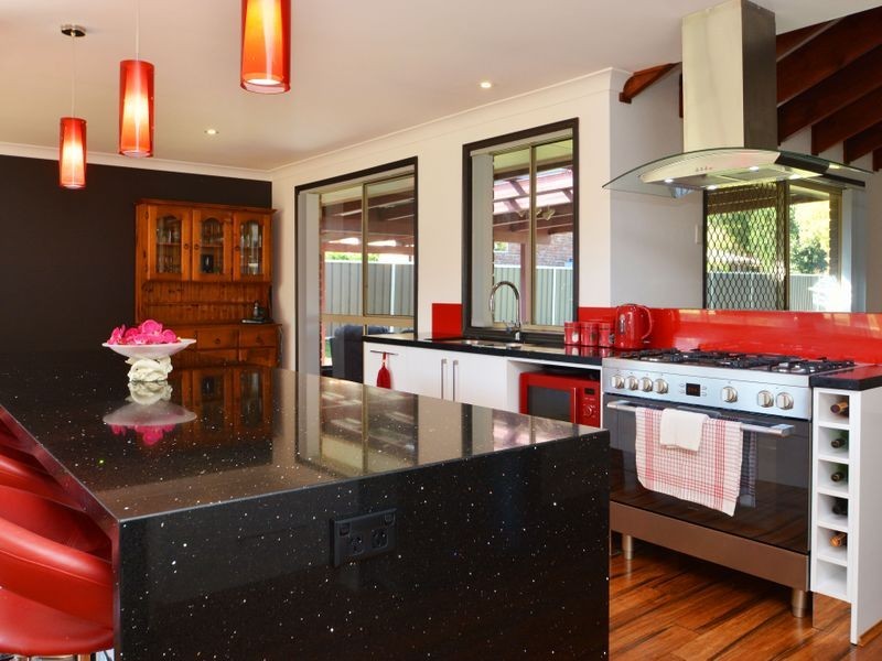 9 Jodi Close, Tenambit NSW 2323