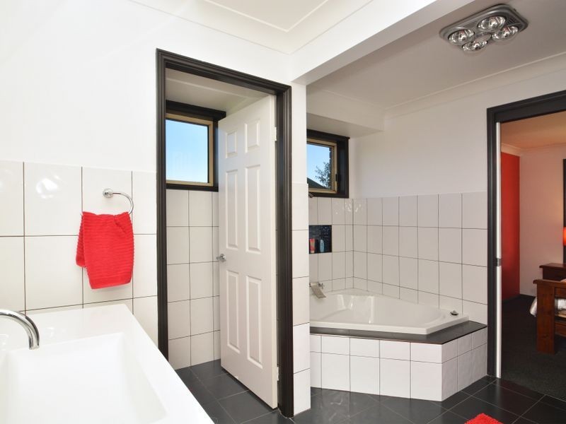 9 Jodi Close, Tenambit NSW 2323