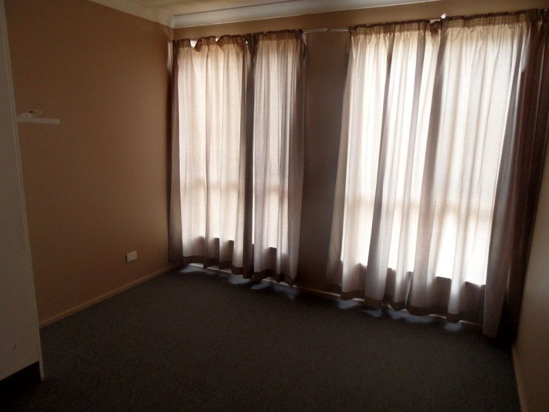 2/27 Ballard St, Maitland NSW 2320