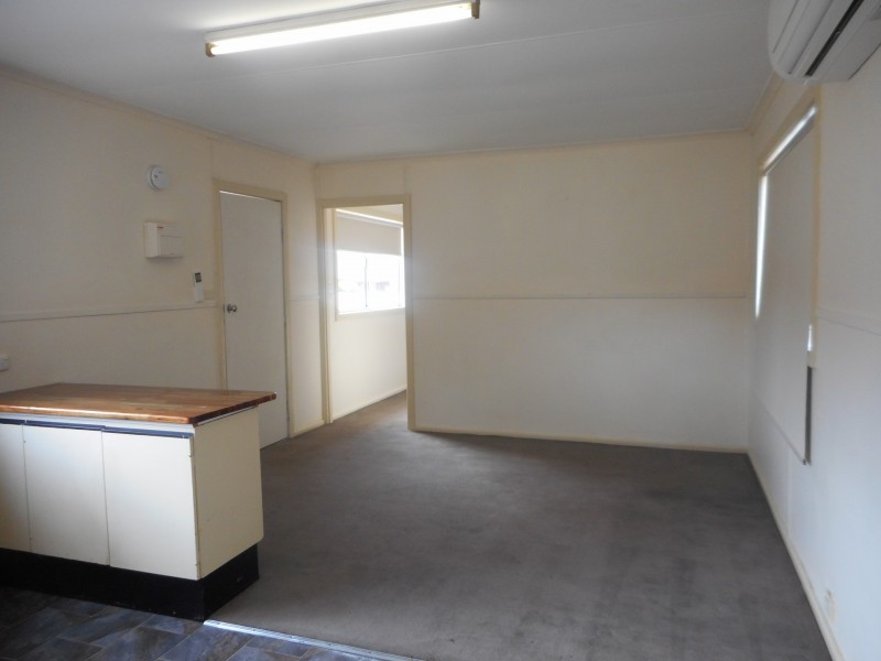 10A Chidgey St, Cessnock NSW 2325