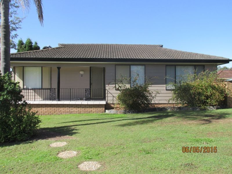 2 Bedford Ave, Metford NSW 2323