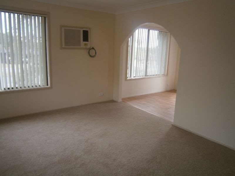 2 Bedford Ave, Metford NSW 2323