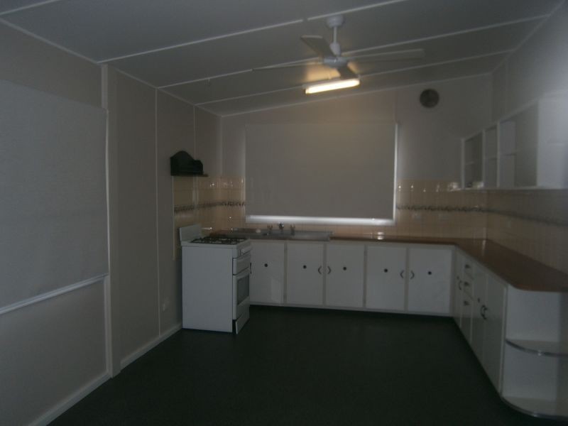 10 Gordon Ave, Cessnock NSW 2325