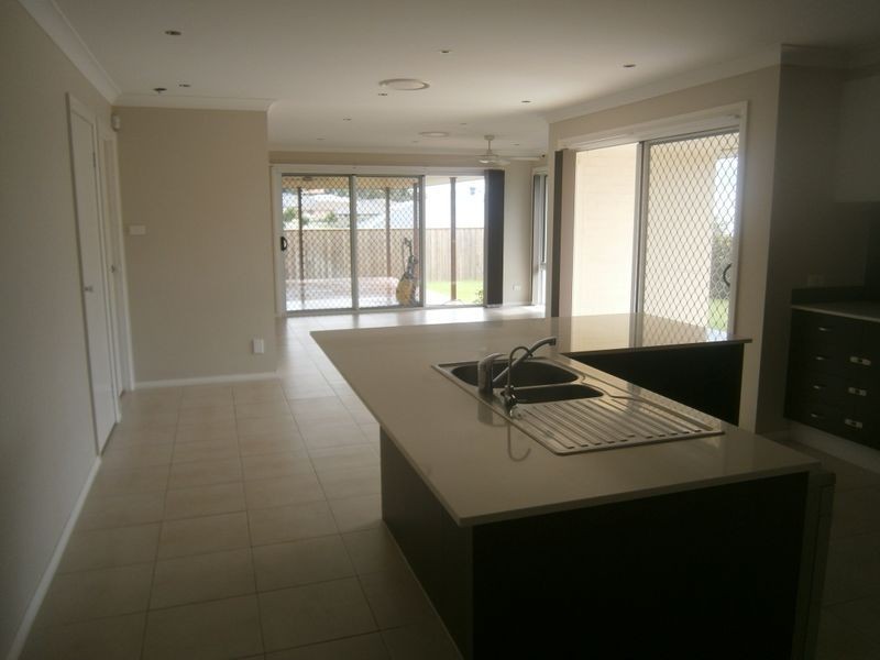 26 Saddlers Drive, Gillieston Heights NSW 2321