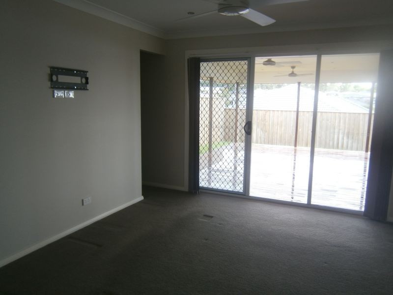 26 Saddlers Drive, Gillieston Heights NSW 2321