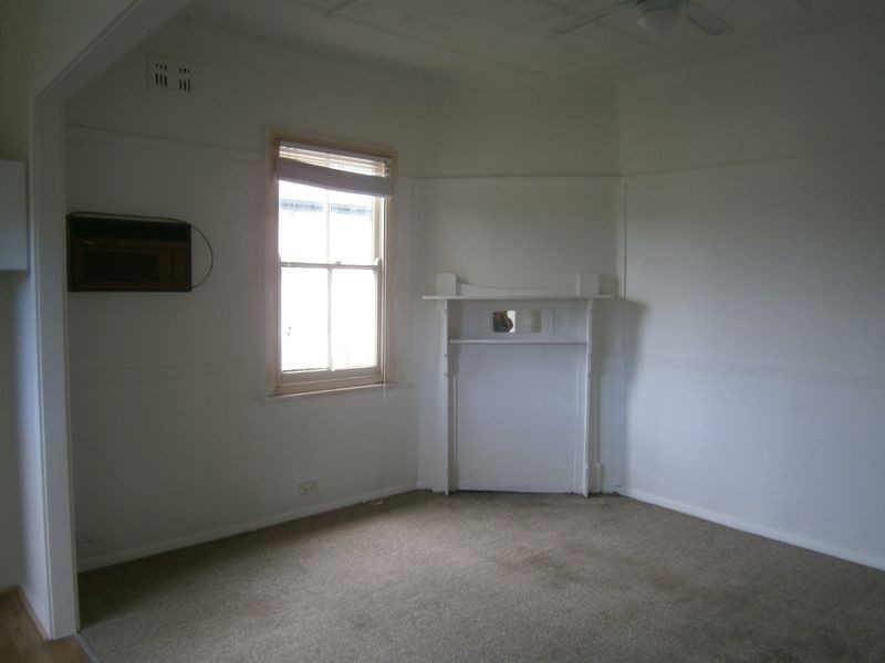 8 Price St, East Maitland NSW 2323