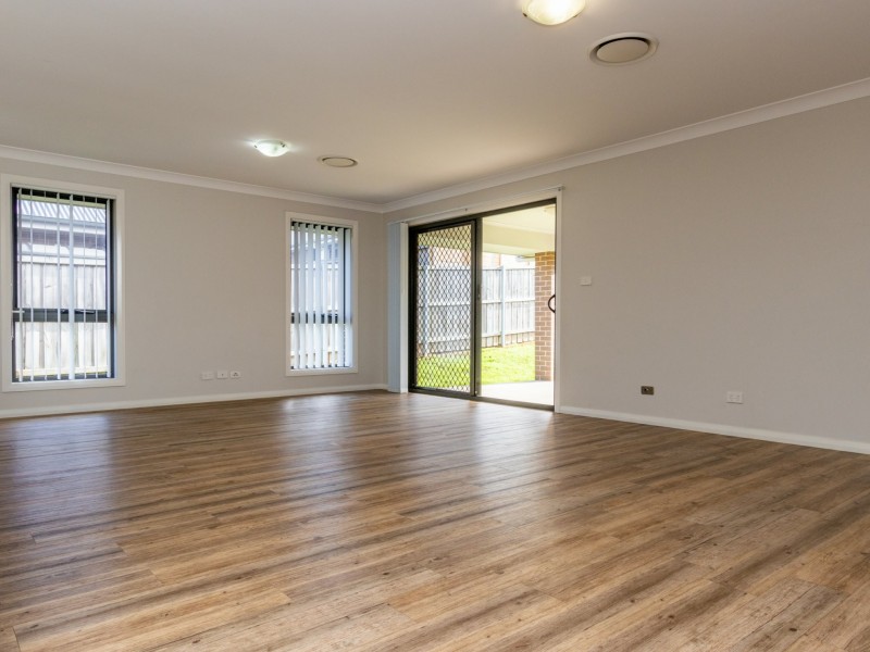 3 Myrtle Crescent, Aberglasslyn NSW 2320