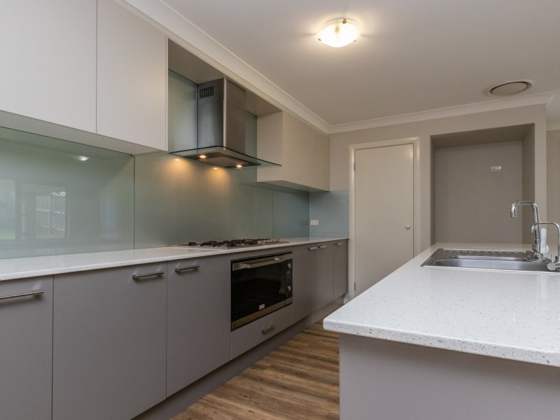 3 Myrtle Crescent, Aberglasslyn NSW 2320