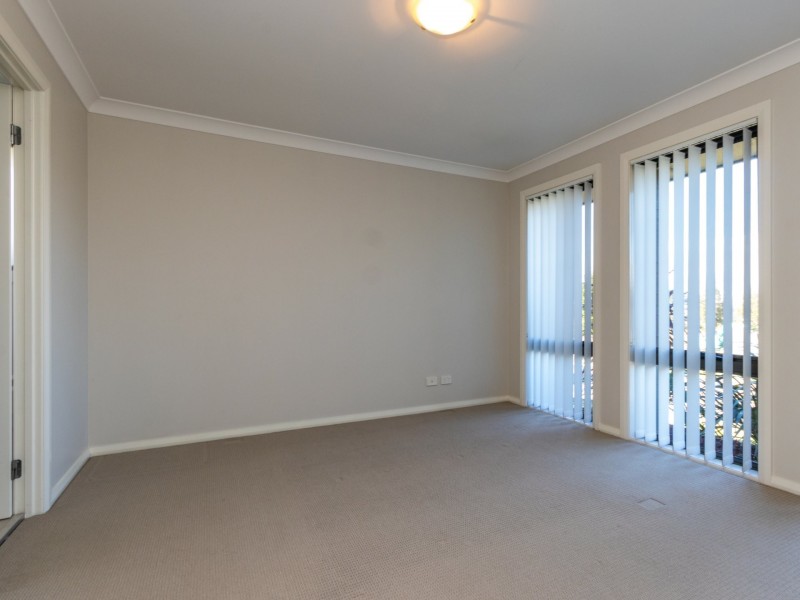 3 Myrtle Crescent, Aberglasslyn NSW 2320