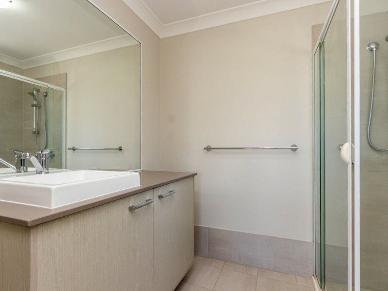 3 Myrtle Crescent, Aberglasslyn NSW 2320