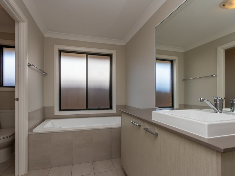 3 Myrtle Crescent, Aberglasslyn NSW 2320