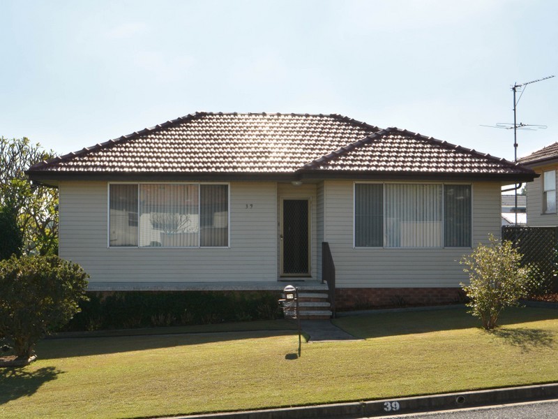 39 Third Avenue, Rutherford NSW 2320