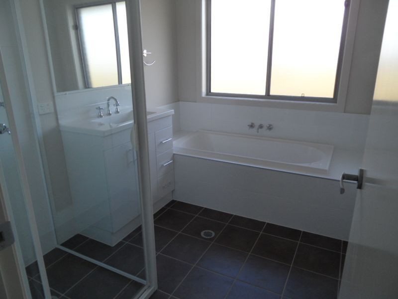 11 McKeachies Drive, Aberglasslyn NSW 2320