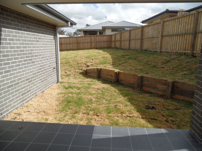 11 McKeachies Drive, Aberglasslyn NSW 2320