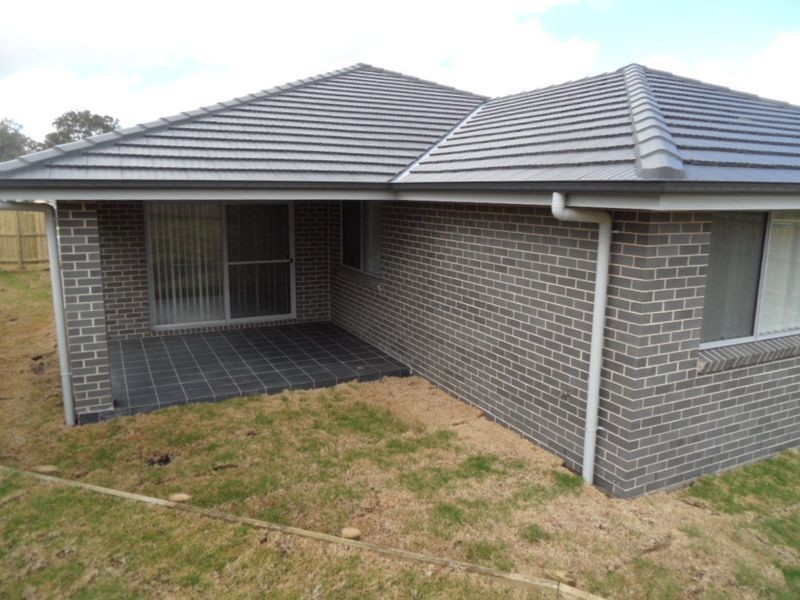 11 McKeachies Drive, Aberglasslyn NSW 2320